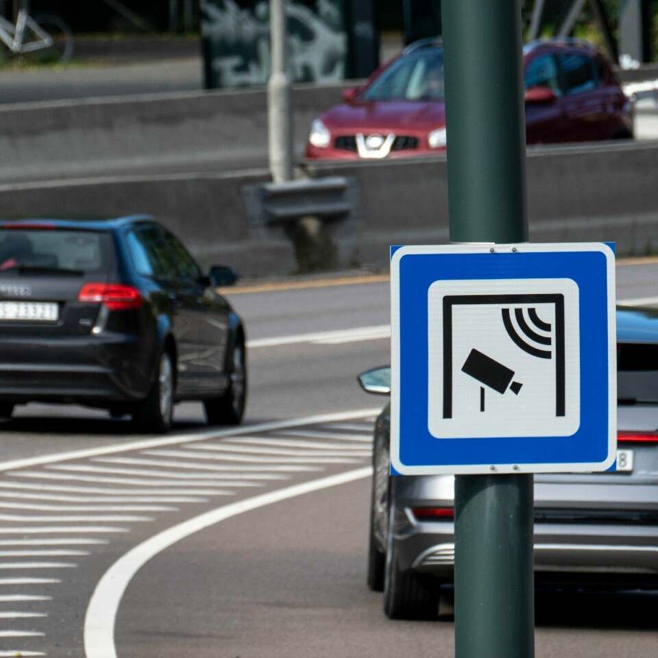 BIL: Oslo kommunes klimaetat mener at bensin- og dieselbiler må betale mye mer bompenger enn elbiler.