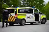 Bildet viser politiet på stedet etter at en person ble funnet skutt på Mortensrud i Oslo søndag kveld. Foto: Annika Byrde / NTB