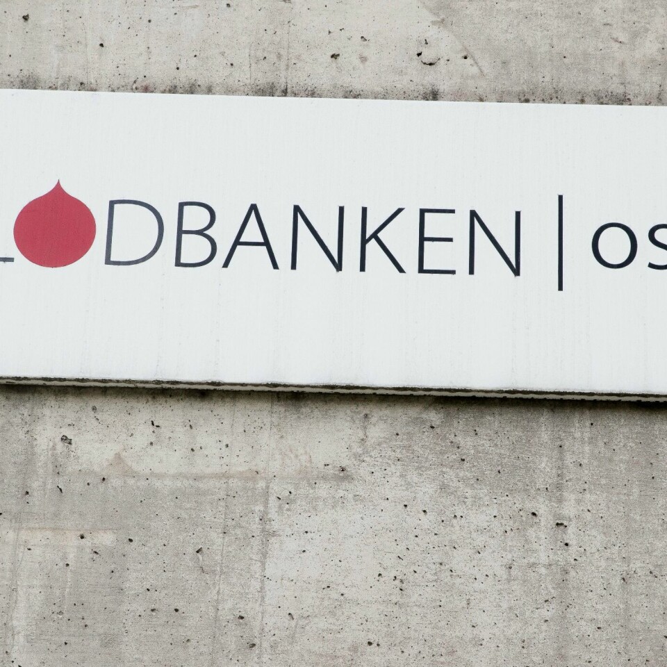 KARANTENE: Når du skal gi blod gjelder flere regler. Men nå ønsker helsedepartementet å endre noen av dem. I en rekke tilfeller kan personer få midlertidig karantene mot å gi blod. Foto: Terje Pedersen / NTB