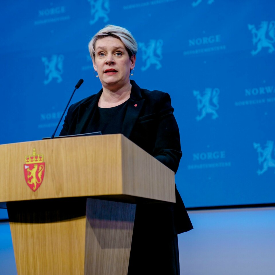 MØTE: Arbeids- og inkluderingsminister Marte Mjøs Persen vil ha en løsning i flytekniker-konflikten. Hun har kalt inn partene til møte. Arkivfoto: Stian Lysberg Solum / NTB Arbeids- og inkluderingsdepartementet ønsker at pensjonister med offentlig avtalefestet pensjon (AFP) kan jobbe med flyktningstrømmen fra Ukraina uten å få avkortet pensjonen. På bildet er arbeids- og inkluderingsminister Marte Mjøs Persen (Ap). Foto: Stian Lysberg Solum / NTB