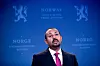 Bildet er av Abiy Ahmed Ali. Han står foran en blå vegg. Bildet er tatt da han fikk Nobels fredspris i 2019. Foto: Stian Lysberg Solum / NTB