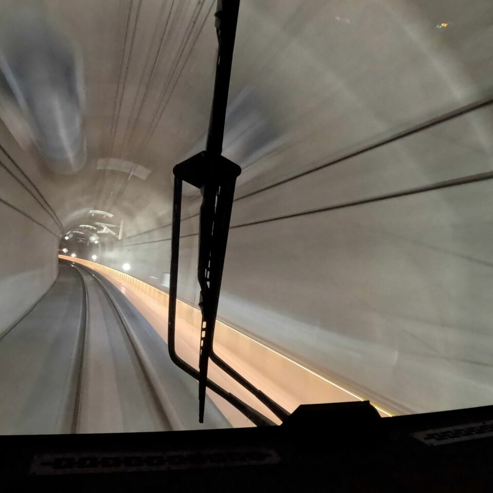 TESTING: Bane Nor tester Follobanen gjennom Blixtunnelen. Bane Nor testkjører Follobanen i 200 kilometer i timen gjennom Blixtunnelen.Foto: Heiko Junge / NTB