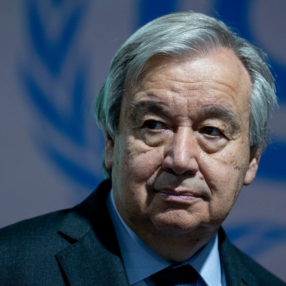ADVARER: Guterres sier 900 millioner mennesker kan få endret livene sine om havnivået stiger. FNs generalsekretær António Guterres på klimatoppmøtet i Egypt i fjor høst. Foto: Javad Parsa / NTB