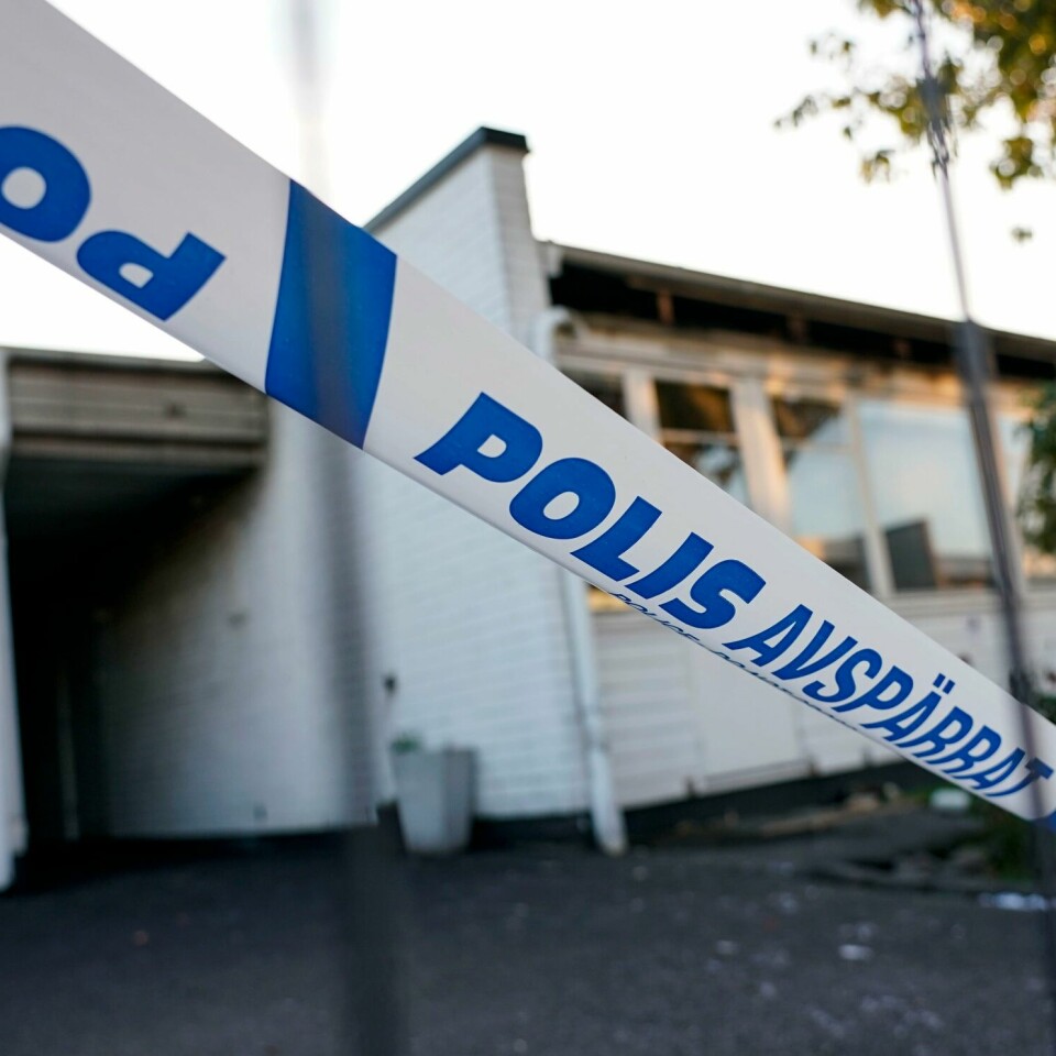 SVERIGE: En norsk mann er siktet for å ha drept en norsk kvinne i Sverige. Bildet viser at svensk politi har sperret av et område. En norsk mann er siktet for å ha drept en norsk kvinne i Sverige.