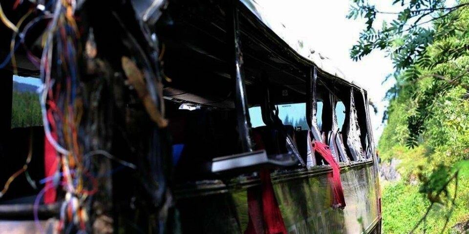 BELTE: Flere i bussen som krasjet tirsdag, brukte ikke bilbelte. Det kan ha gjort sitt til at ulykken ble så alvorlig. Fire mennesker døde.