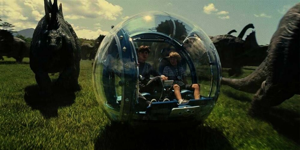 TILBAKE:  Dinosaurene i Jurrasic Park er tilbake. Filmen «Jurassic World» har premiere fredag.