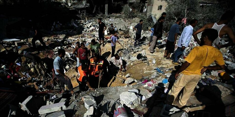 ANGREP: Dette huset i Deir al-Balah ble angrepet av israelerne i helgen. Fem medlemmer av samme familie ble drept.