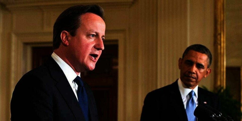 FRONT: USAs president Barack Obama og den britiske statsministeren David Cameron vil jobbe sammen. De vil ikke la seg true av terrorgruppa Den islamske staten (IS).