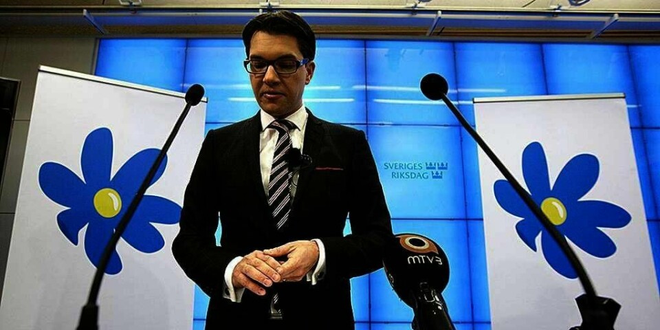 PROBLEMER: Jimmie Åkesson er partileder i Sverigedemokraterna. De siste dagene har han bedt mange politikere om å slutte. De er avslørt for å ha skrevet rasistiske ting på nett.