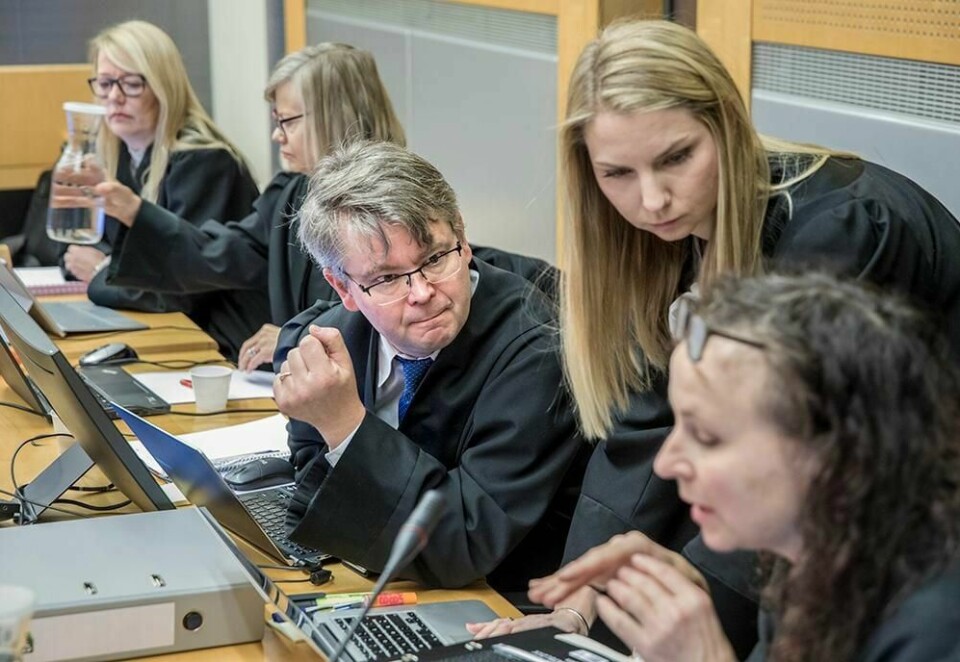 RETTSSAK: En 50 år gammel mann er tiltalt for ni voldtekter. Han sier at han ikke har gjort det.