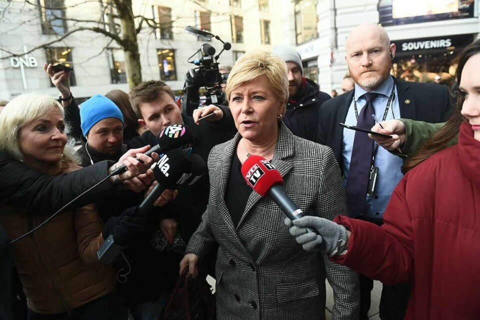 PRESSE-KONFERANSE: Frps leder Siv Jensen skal snakke med pressen. Det samme skal statsminister Erna Solberg.