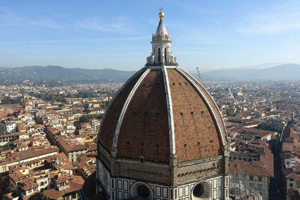 SMITTET: Her i Firenze i Italia er en norsk student innlagt på sykehus. Han er smittet med viruset covid-19.