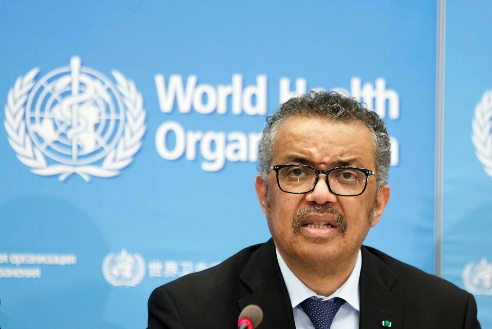 HANDLING: Direktøren for Verdens helseorganisasjon (WHO) ber Norge og andre land gjøre noe med en gang. Da kan de hindre at smitten fra covid-19 viruset sprer seg. Han heter Tedros Adhanom Ghebreyesus.