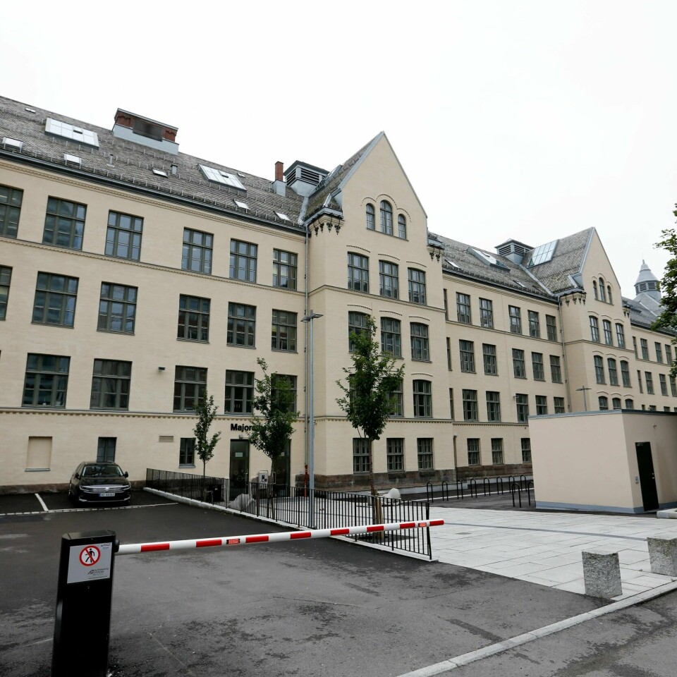 STENGER: Majorstuen skole ligger i Oslo. Torsdag ble det bestemt at skolene i byen skal stenges. Årsaken er at myndighetene vil unngå korona-smitte.