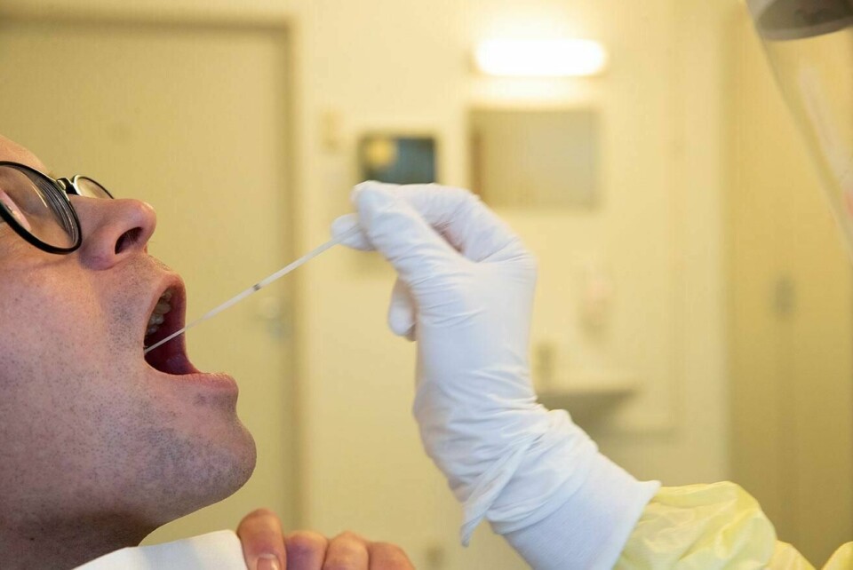 SMITTET: 4.227 personer har testet positivt på korona-virus. 25 personer er døde av viruset i Norge.