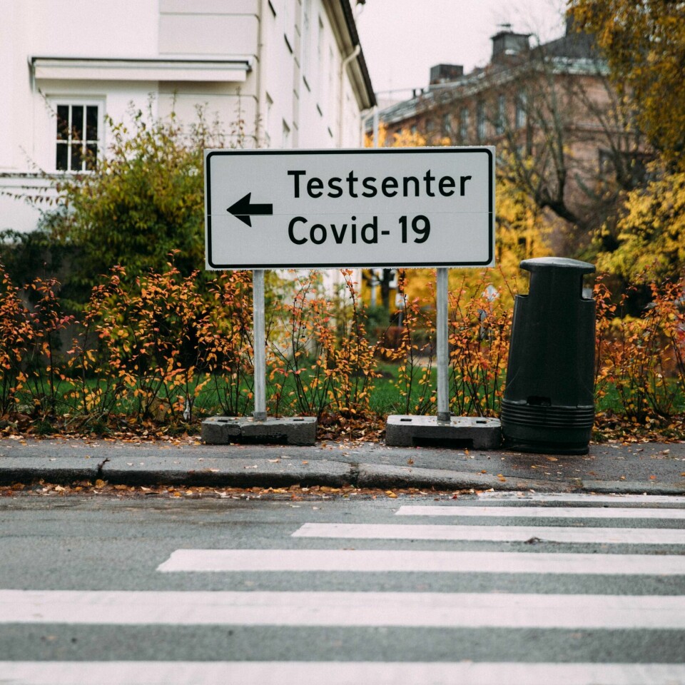 SMITTEDE: Færre har testet seg i påsken. Men flere av de som har testet seg er smittet.