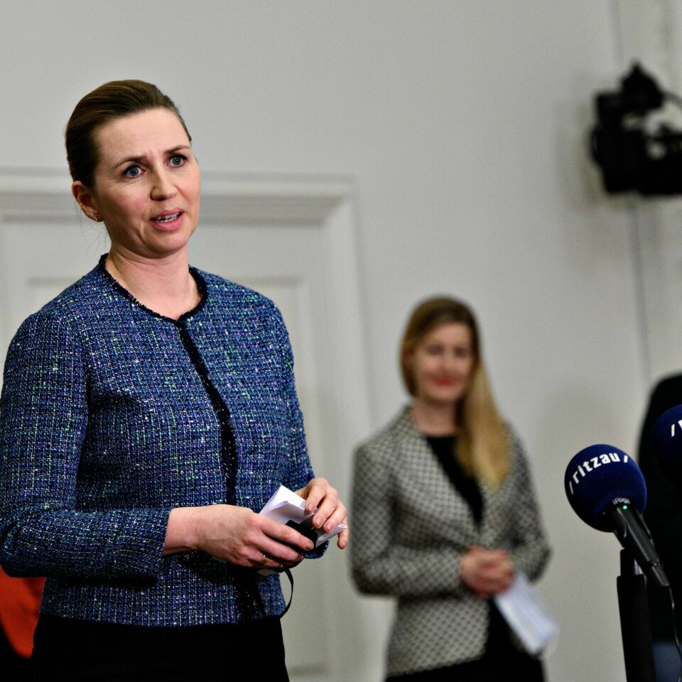 ÅPNER: Statsministeren i Danmark begynner gjenåpningen i Danmark. Hun heter Mette Frederiksen.