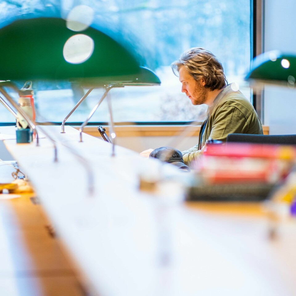 SLITER: En ny undersøkelse viser at flere studenter sliter psykisk. Flere føler seg også ensomme. Korona-pandemien har vært vanskelig for mange.