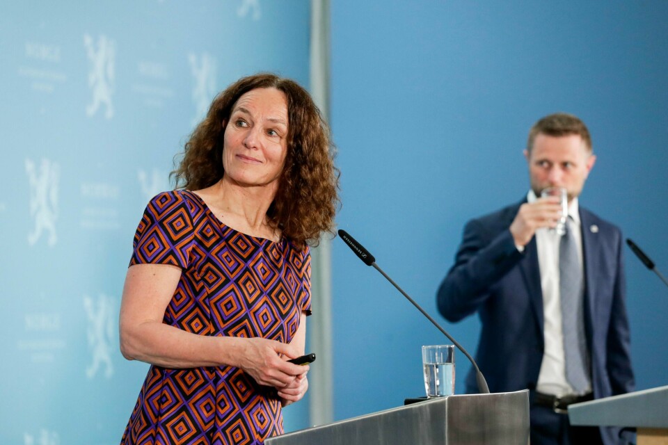 AUGUST: Camilla Stoltenberg og FHI tror alle får tilbud om to doser korona-vaksine i løpet av august.