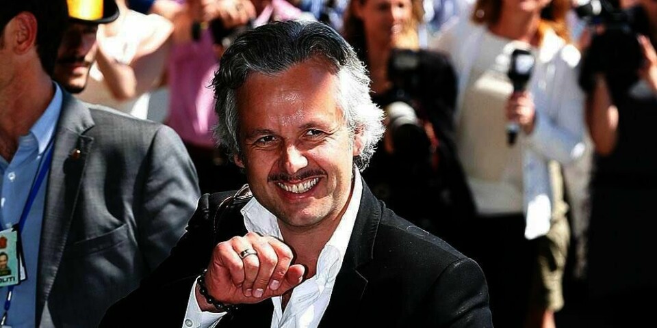 ALLSANG:  Skal han synge nå? Ari Behn skal i alle fall prøve seg som programleder for TV-programmet «Allsang på grensen».