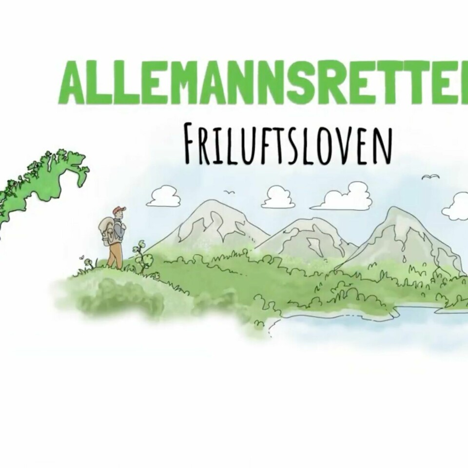 Norsk Friluftsliv har laget film om hvilke regler folk må følge i skog og mark. Det gir folk rettigheter, men også noen plikter. Bildet er av to tegninger. Den ene er av en mann sett fra siden på toppen av en åskam. Han ser utover grønt landskap og fjell i det fjerne. Den andre er av kartet over Norge. Det er plassert en stor person i Sør-Norge som står med armene ut til siden. Over tegningene står det Allemannsretten og Friluftsloven.
