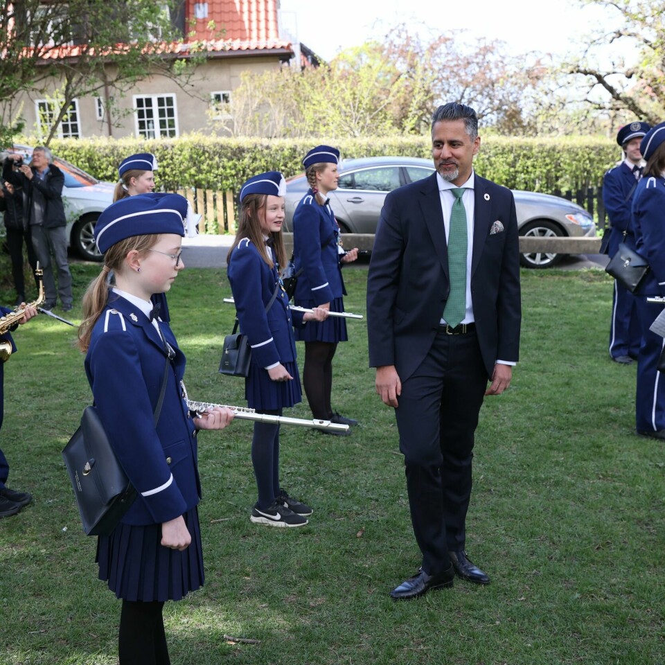 Abid Raja får rapporten om musikklivet den 25. juni. Kultur- og likestillingsminister Abid Raja får overlevert rapporten fredag. Her står han oppstilt sammen med Ullevål skoles musikkorps under et arrangement i fjor. Foto: Ørn E. Borgen / NTB