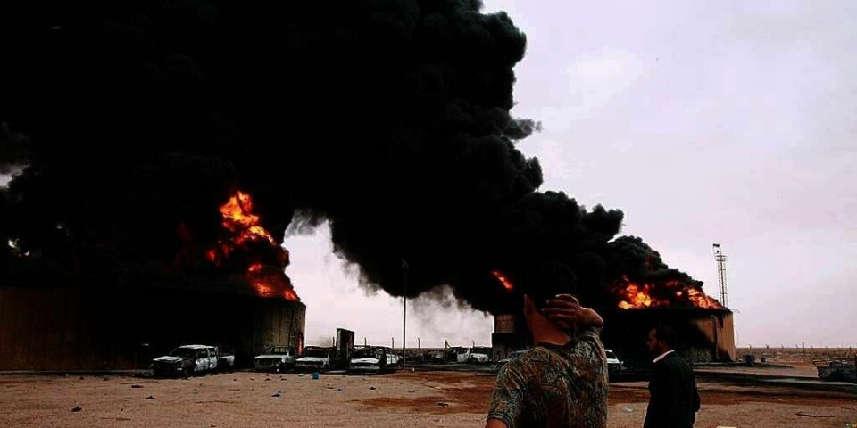 EKSPLOSJON: Mange mennesker ble drept da to tanker for drivstoff eksploderte i byen Sirte i Libya. Eksplosjonen skjedde natt til tirsdag.