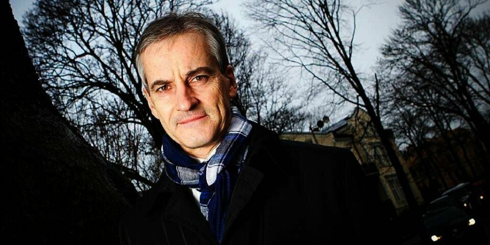 BEKYMRET  Vi må ha en sterk stat med god økonomi, som kan redde banker om det trengs. Det er dersom vi skal redde demokratiet i verdensøkonomien. Det mener utenriksminister Jonas Gahr Støre.