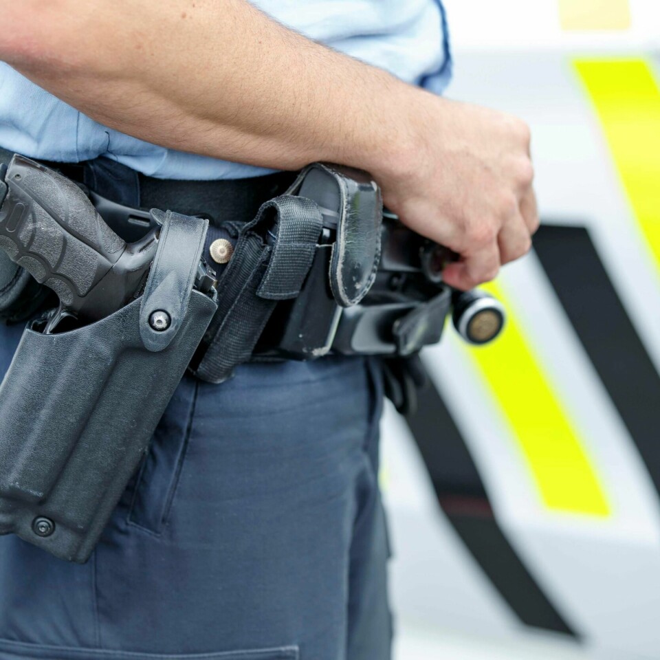 VÅPEN: Justisminister Tor Mikkel Wara lar politiet i Oslo bære våpen i sommer.