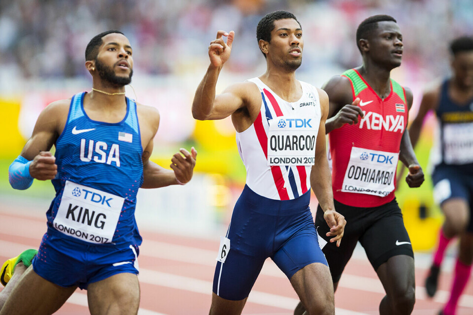 DEBUTANT: Jonathan Quarcoo deltok i sitt første verdensmesterskap. Han løp ikke raskt nok til en plass i finalene. Bildet viser Jonathan Quarcoo som løper i mål.