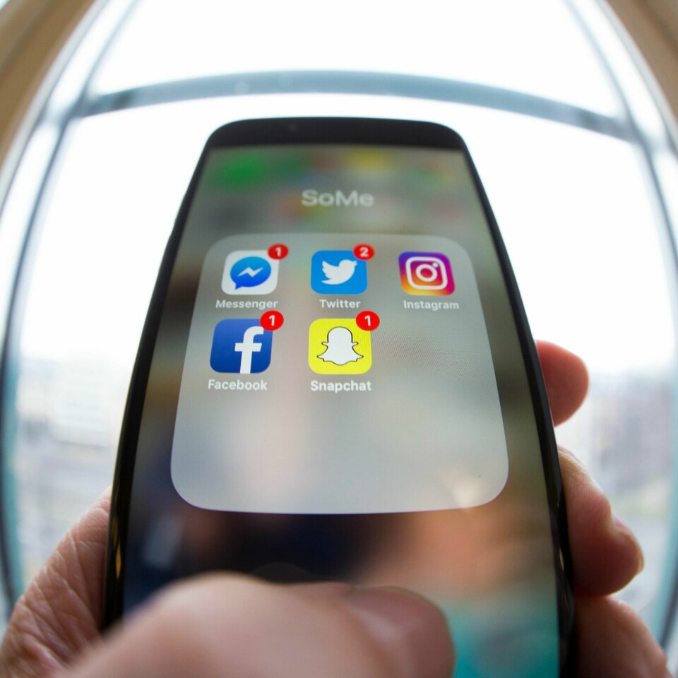 UT: Facebook er ut blant de yngre. De bruker heller tid på andre sosiale medier.
