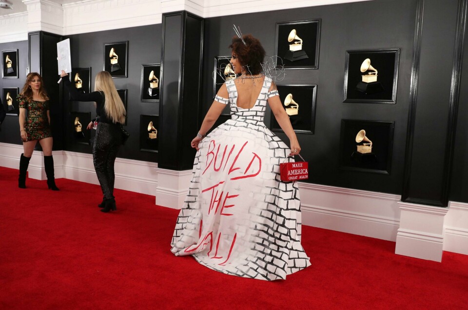 STØTTE: Artisten Joy Villa viste støtte til president Donald Trump på Grammy-utdelingen.