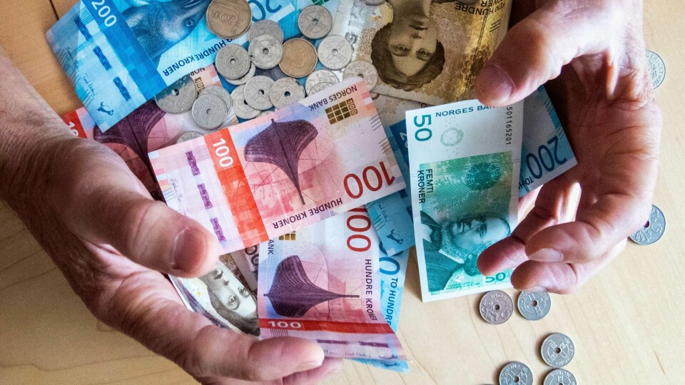 PENGER: Det blir dyrere å låne penger i banken.