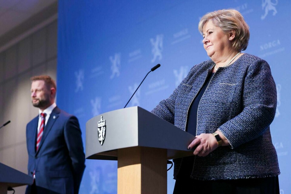 TILTRO: Statsminister Erna Solberg og helse- og omsorgsminister Bent Høie kan smile over at regjeringen fikk høyere tillit i 2020.
