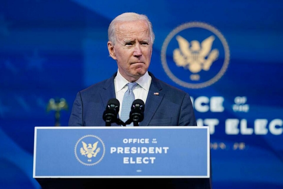 TALTE: Joe Biden sa at demokratiet i USA er angrepet. Han ba president Donald Trump stoppe demonstrantene ved Kongressen.