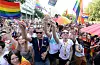 Bildet viser folk i Pride-tog i Polen i 2018.