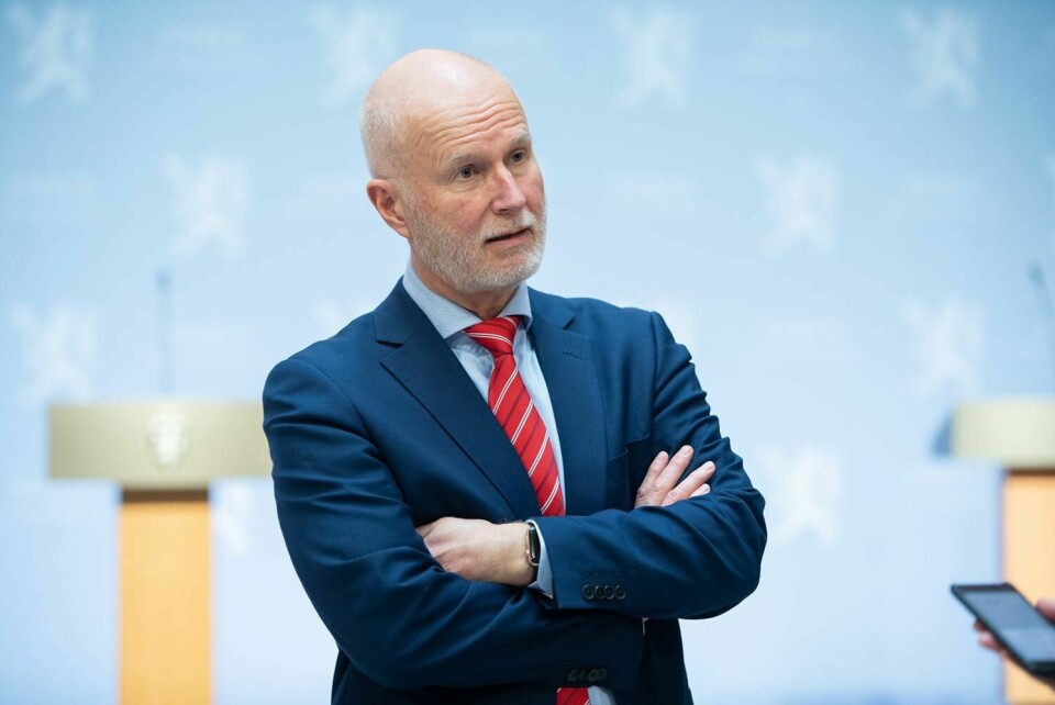 KORONA: Helsedirektør Bjørn Guldvog er bekymret for mer smitte.