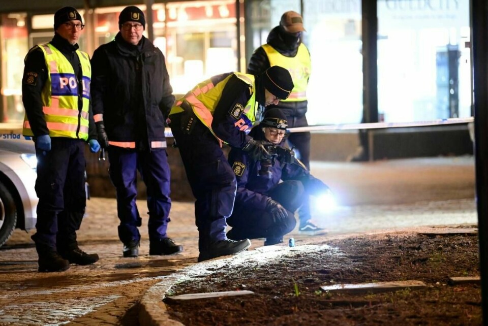 ANGREP: En mann angrep folk ved stasjonen i Vetlanda. Tre ble livstruende skadd.