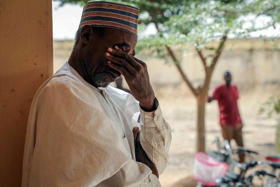 FORTVILET: Aliyu Ladan Jangebe er far til fire av skolejentene som ble kidnappet i Nigeria. Han venter på svar på hva som har skjedd med dem.