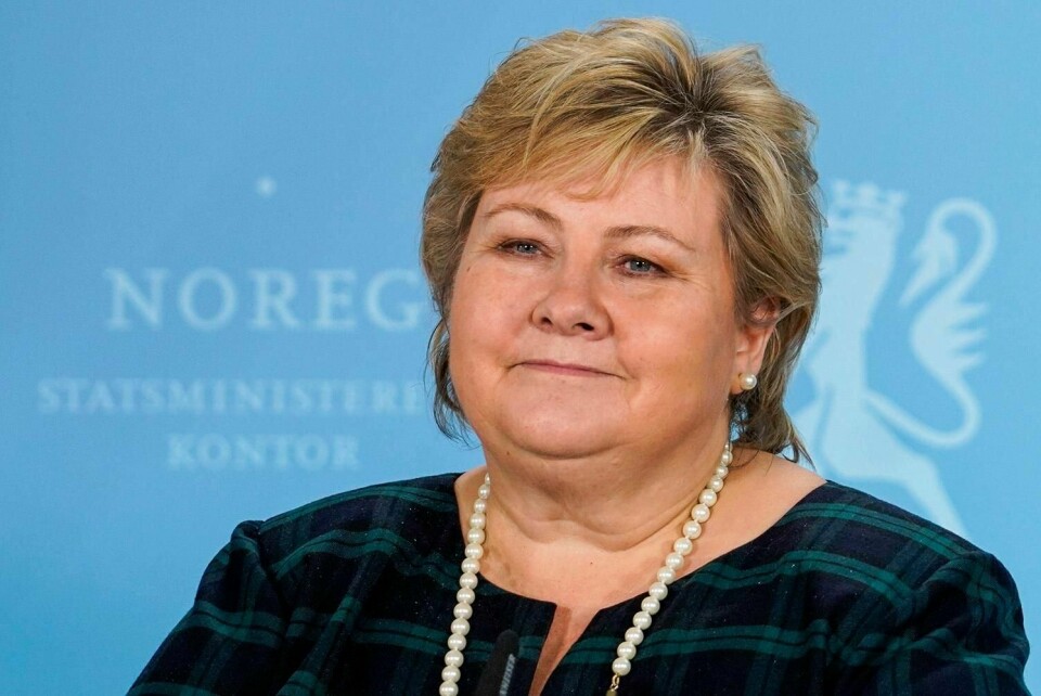 BEKLAGET: Statsminister Erna Solberg holdt en pressekonferanse onsdag. Hun beklaget at en av hennes statssekretærer hadde hjulpet til med en debatt som skapte bråk om korona.