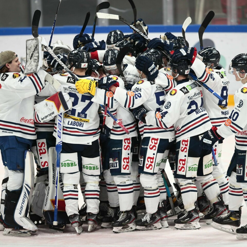MESTERE: Frisk Asker er vinner av denne sesongen i ishockey. Det ble klart etter at resten av kampene blir avlyst.