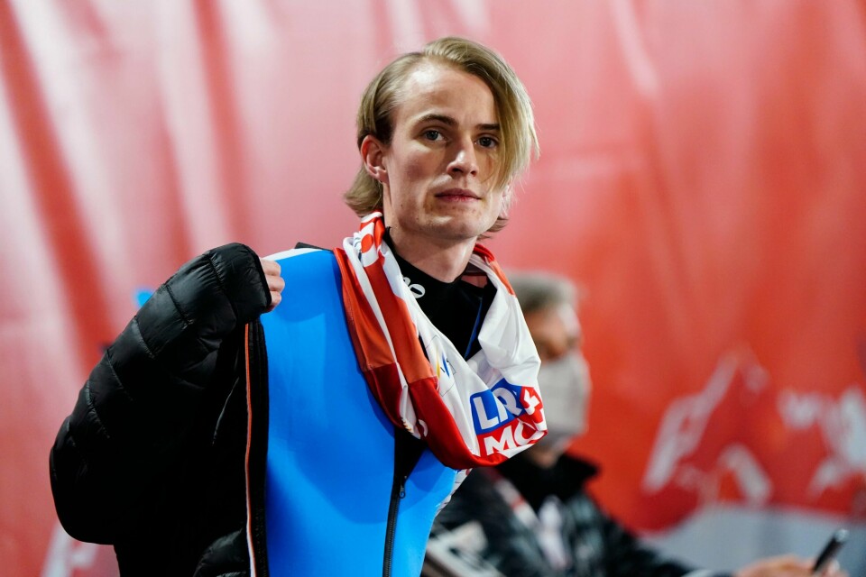 VÅKEN: Skihopper Daniel-André Tande har våknet fra kunstig koma. Nå er både kjæresten og moren hans hos ham. Han er på sykehus i Slovenia.