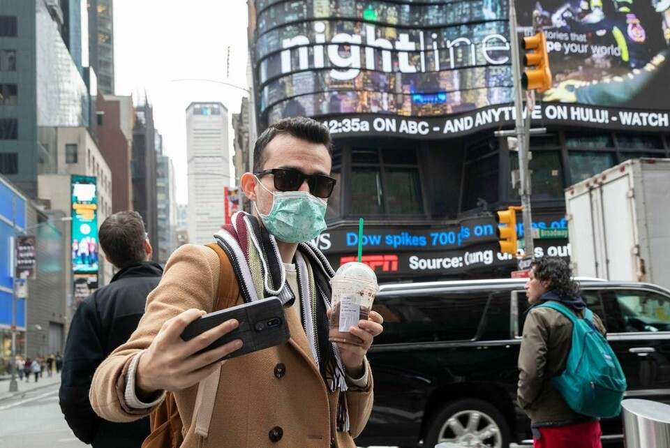DØDE: I USA er 1.169 personer døde av viruset på et døgn. I New York spres smitten raskest.