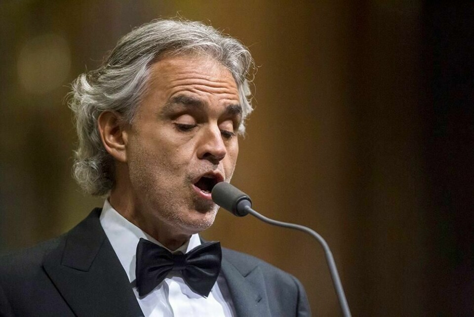 YOUTUBE: Operasanger Andrea Bocelli holder konsert på Youtube i kveld. Han skal synge uten publikum i katedralen i Milano.