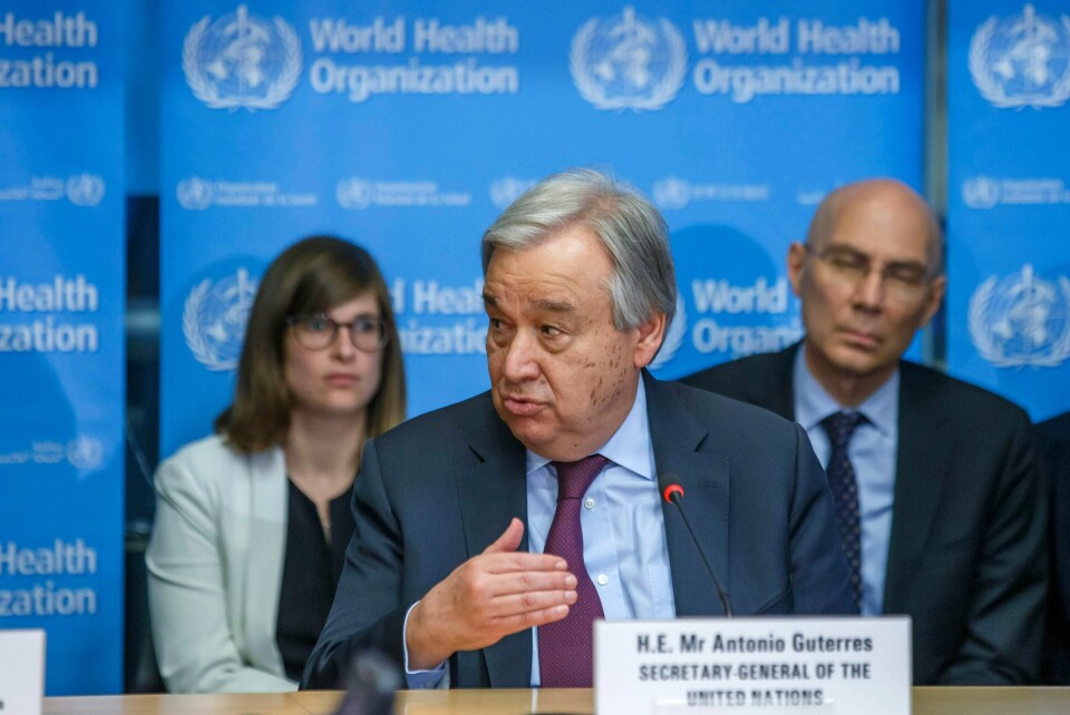 STOPP VOLDEN: António Guterres er generalsekretær i FN. Han ber landene lage en plan for å hindre partnervold. Mange kan nå være stengt inne med en voldelig partner.