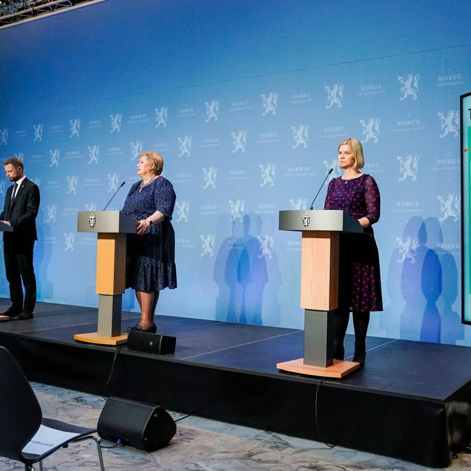 INFORMERTE: Flere statsråder og statsministeren informerte om ny plan. De skal åpne Norge igjen.