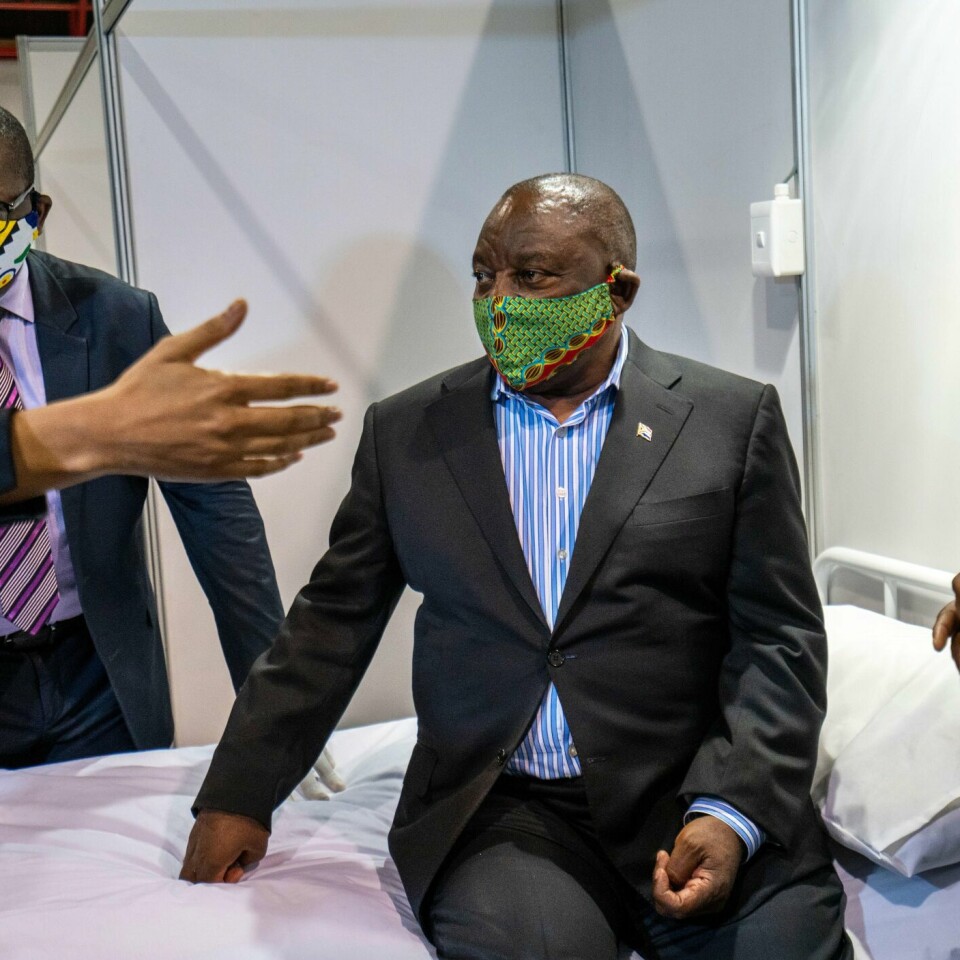 PRESIDENT: Cyril Ramaphosa er president i Sør-Afrika. Han er en av mange som krever gratis vaksine mot korona.