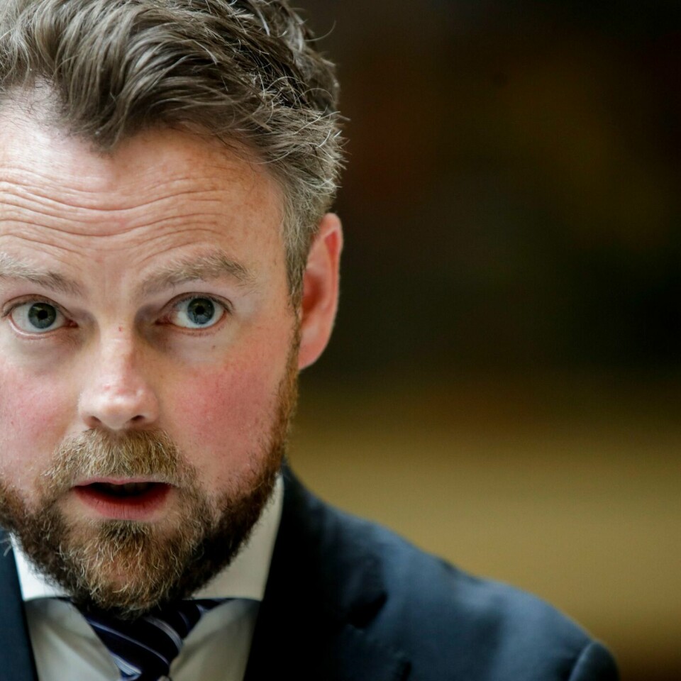 MINISTER: Torbjørn Røe Isaksen er arbeids- og sosialminister. Han sier at arbeids-ledigheten fortsatt er historisk høy.