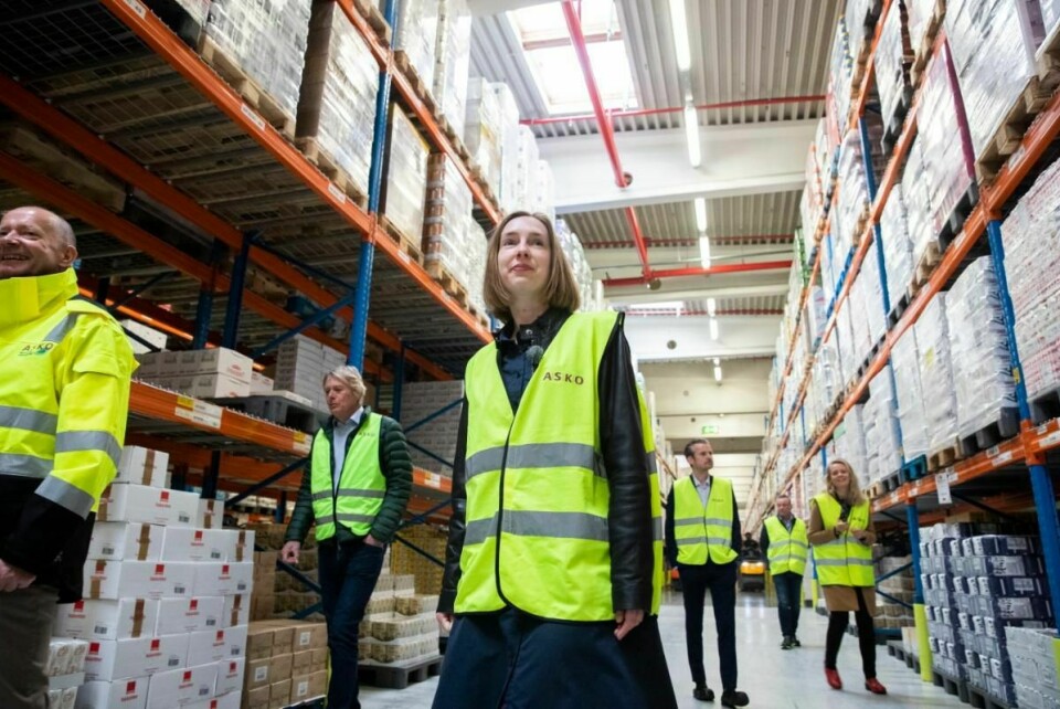 VIL ENDRE: Iselin Nybø og regjeringen vil unngå at noen får for mye makt i markedet for dagligvarer. De tror endringer kan gi folk mer mat å velge mellom, og at det blir billigere.