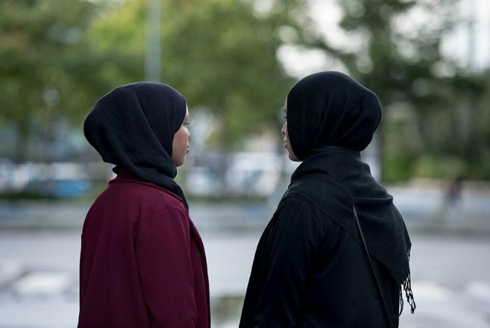 DISKRIMINERING: Det er greit å diskriminere kvinner med hijab. Det mener mange, ifølge en undersøkelse.